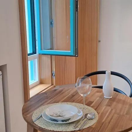 Almarela Apartament *